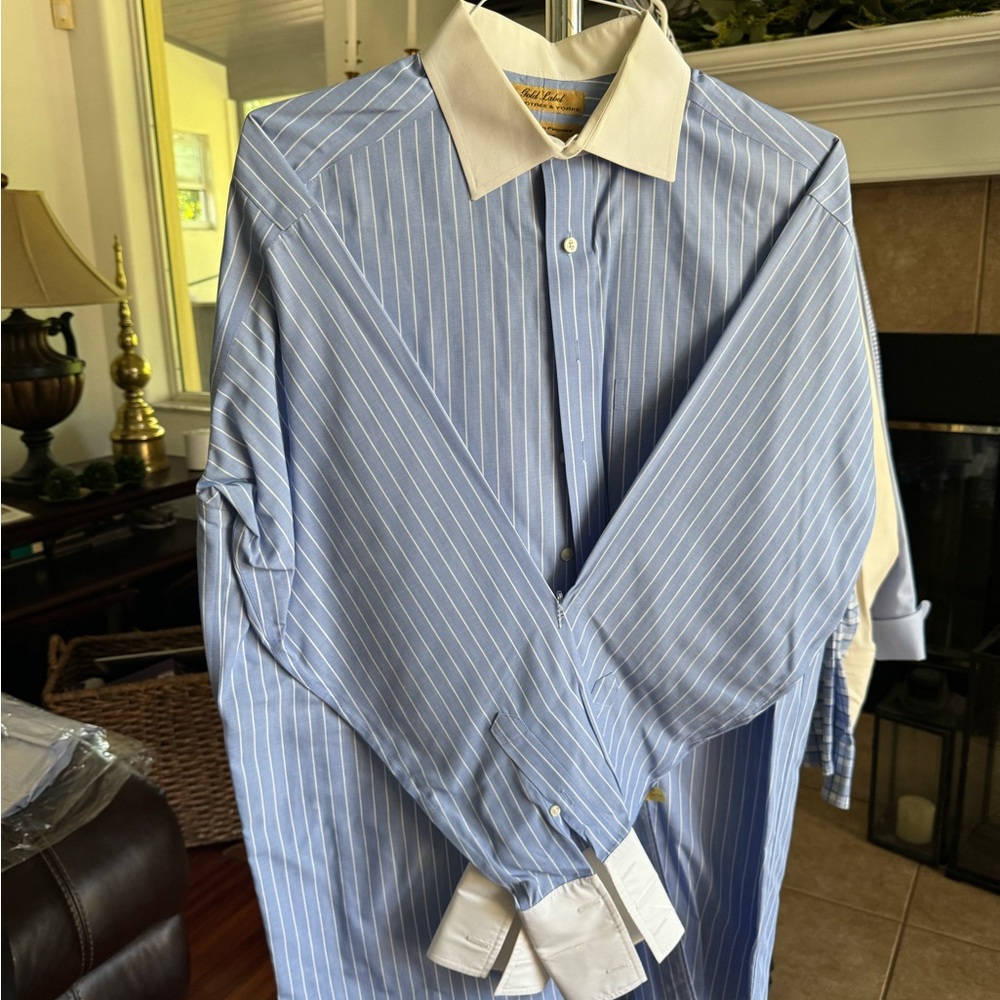 Roundtree & Yorke Blue and White Dress Shirt